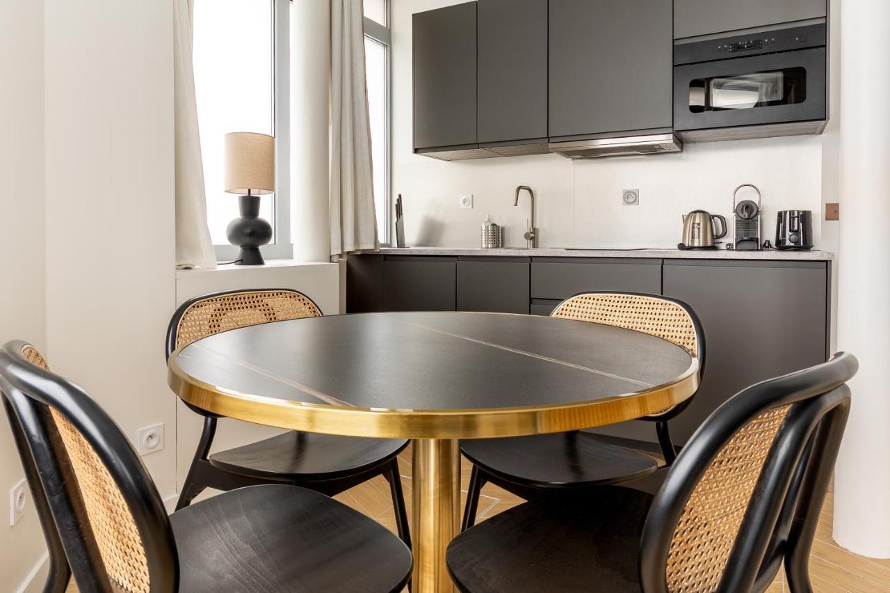 Lovely Apartment Close To Eiffel Tower Париж Экстерьер фото