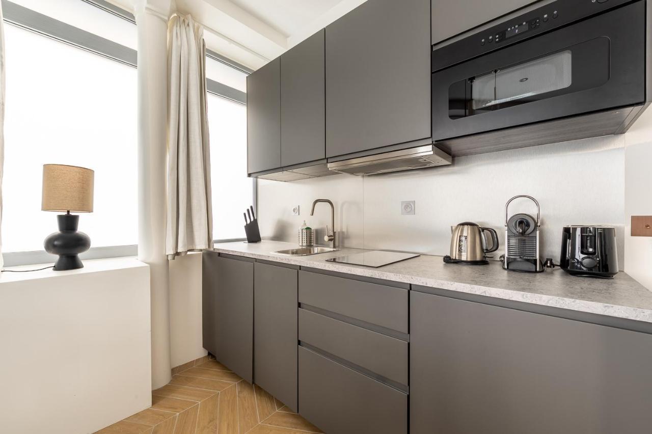 Lovely Apartment Close To Eiffel Tower Париж Экстерьер фото
